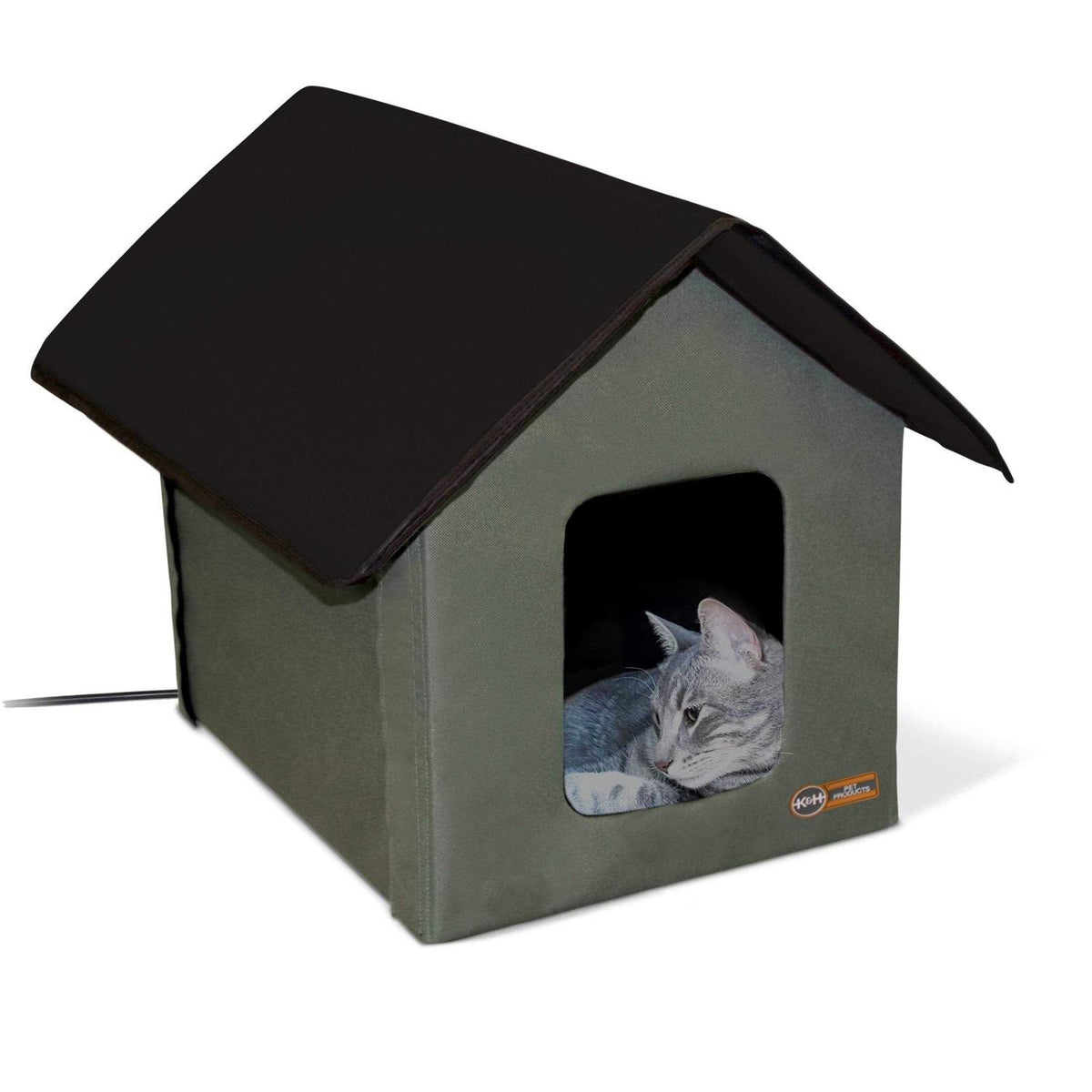 Outdoor Heated Cat Shelter P94234