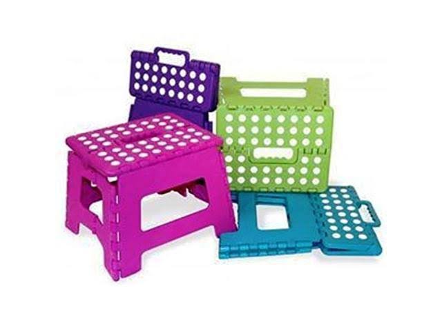 Folding Step Stool Green K632930