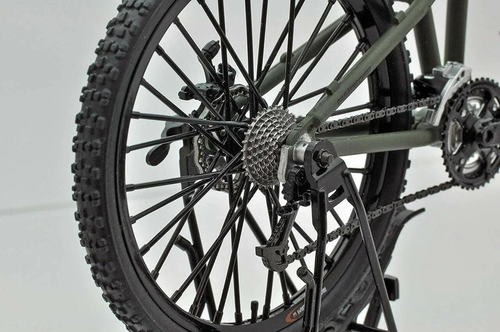 1/12 Scale Bike I6258
