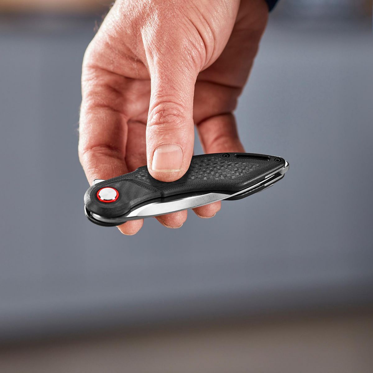Drop Point Knife with Ceramic Bearings C5136