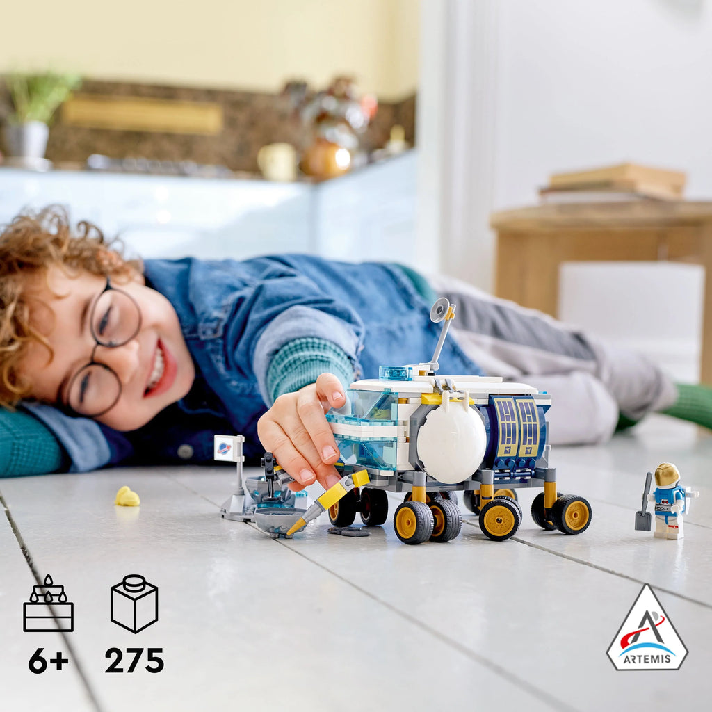 Lunar Roving Vehicle Outer Space Toy with 3 Astronaut Minifigures R7790